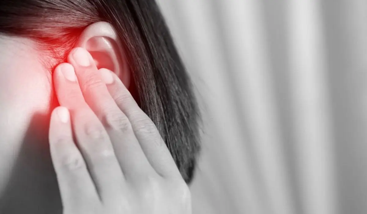 Ear Lobe Inflammation - Causes & Symptoms