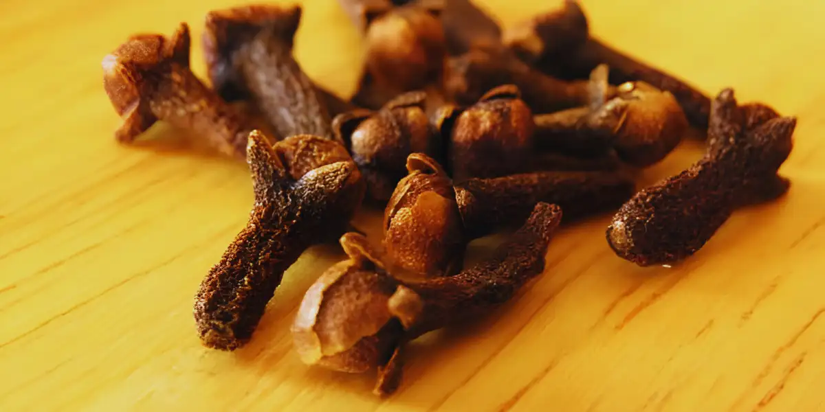 Cloves For Skin