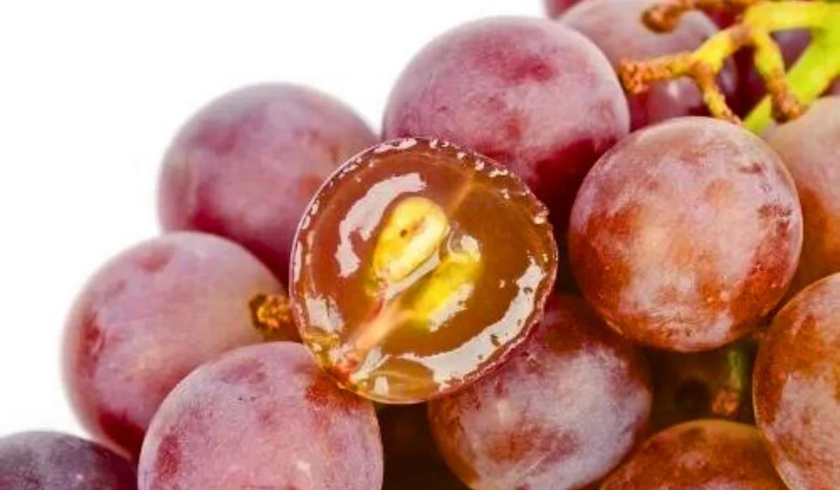 Seeded grapes